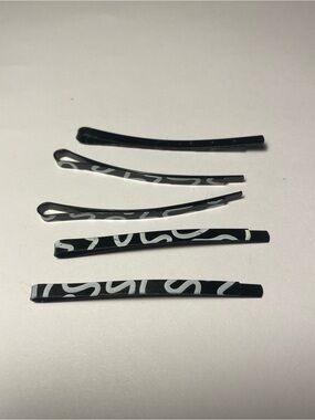 Black and White Patterned Bobby Pin Set - Women Hair